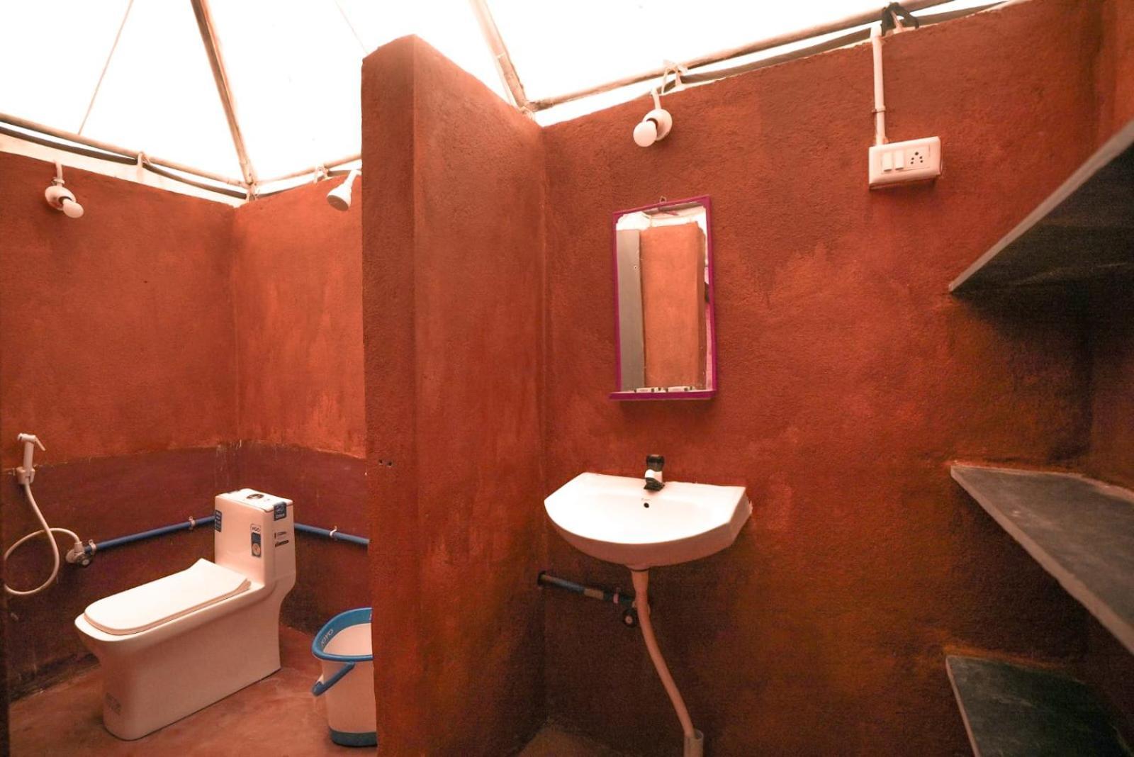 Murali Guesthouse Хампи Екстериор снимка