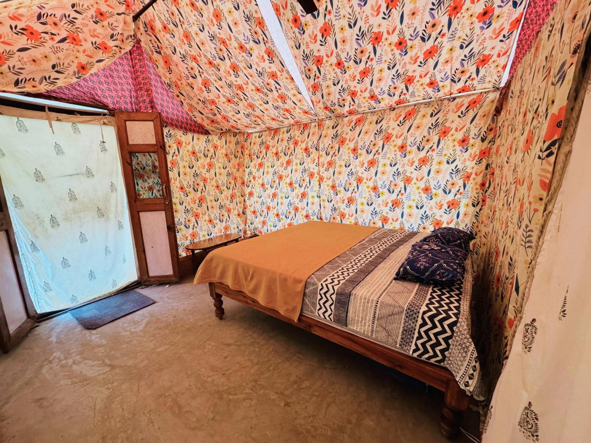 Murali Guesthouse Хампи Екстериор снимка