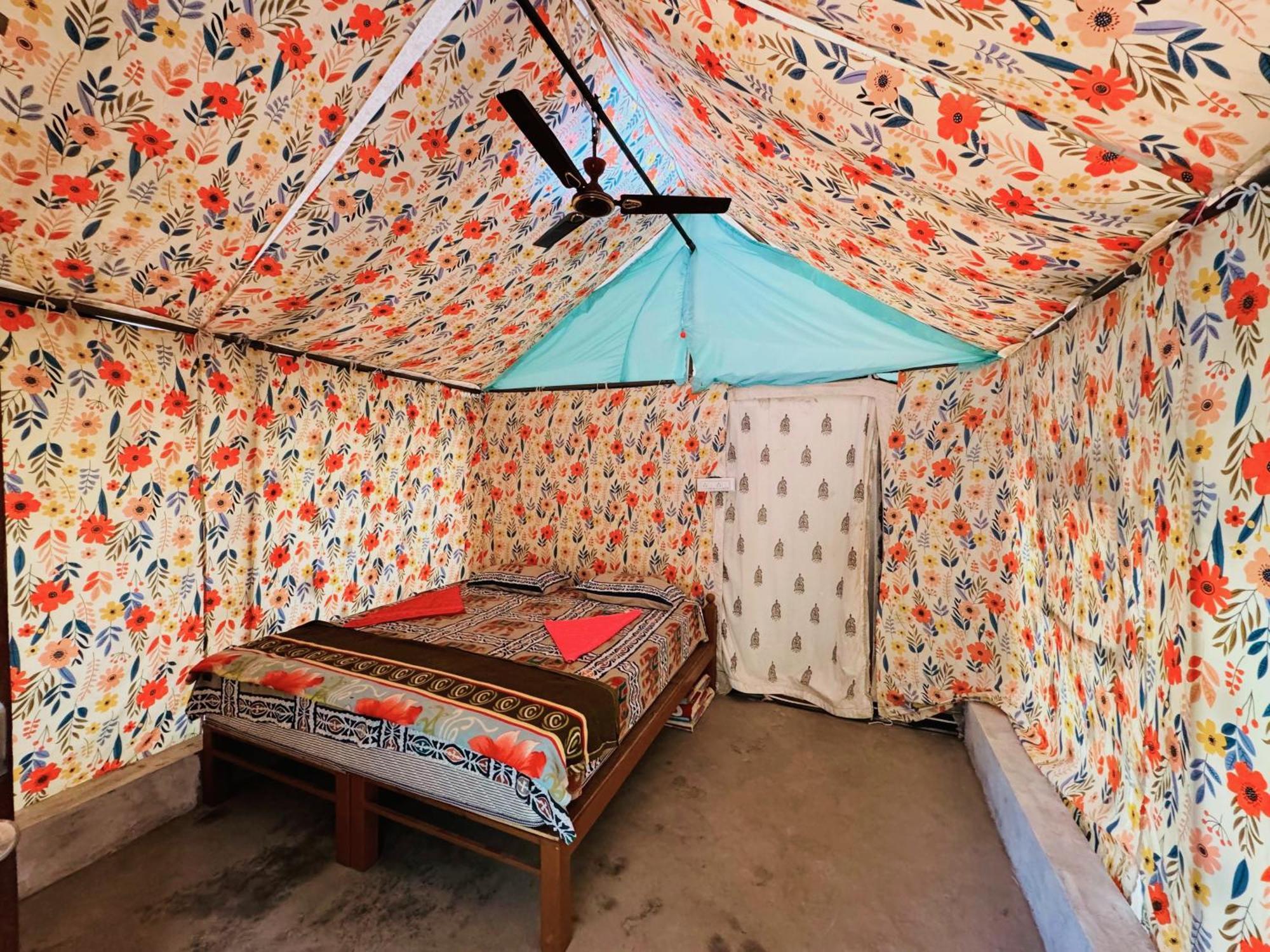 Murali Guesthouse Хампи Екстериор снимка